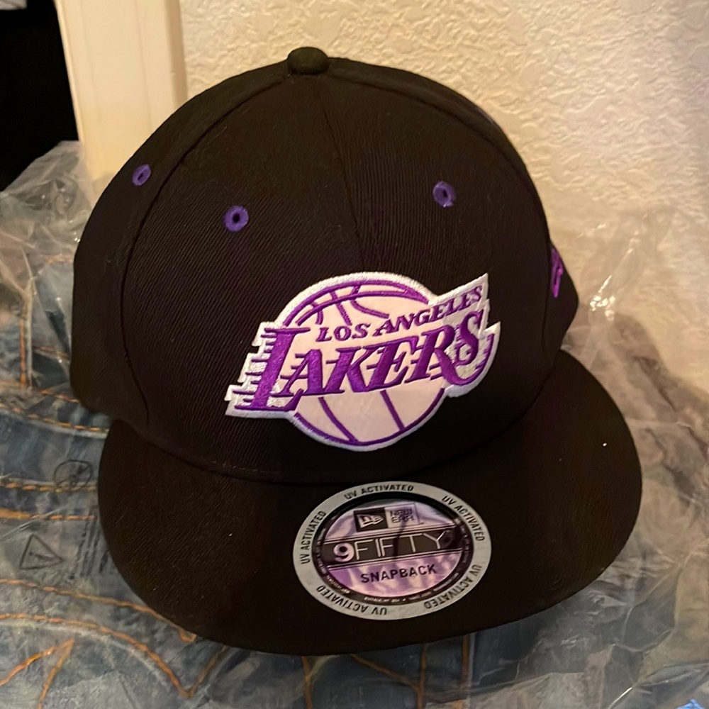 Black Los Angeles Lakers SnapBack